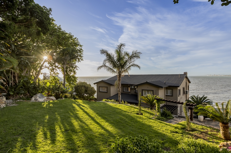 6 Bedroom Property for Sale in Gordons Bay Village Western Cape